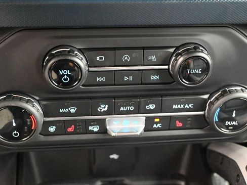Used 2022 Ford Bronco Outer Banks w/ Sasquatch Package AWD/4WD image 20