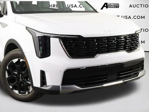 Used 2025 Kia Sorento S FWD image 43