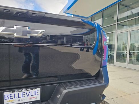 Used 2026 Chevrolet Silverado EV Trail Boss AWD/4WD image 17