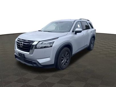 Used 2022 Nissan Pathfinder SV