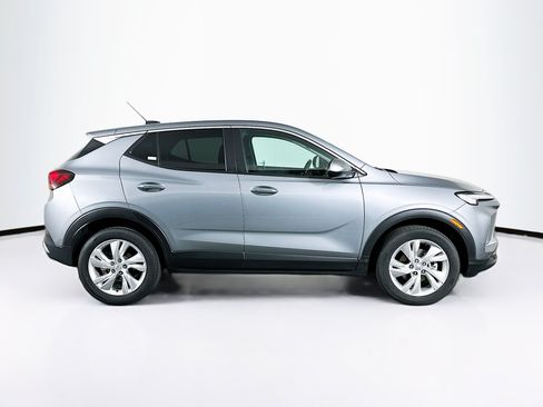Used 2025 Buick Encore GX Preferred AWD/4WD image 10