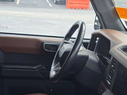 Used 2024 Ford Bronco Outer Banks AWD/4WD image 23