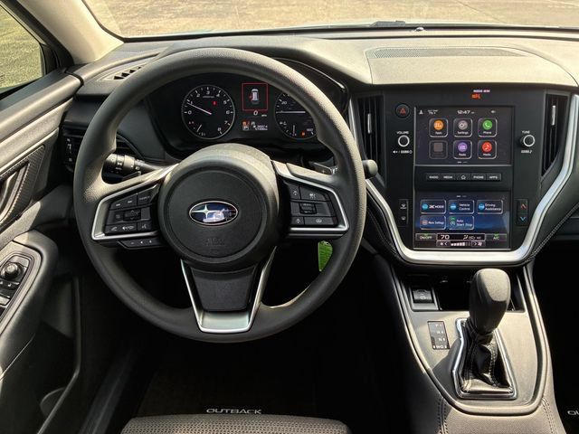 Used 2024 Subaru Outback AWD/4WD image 14