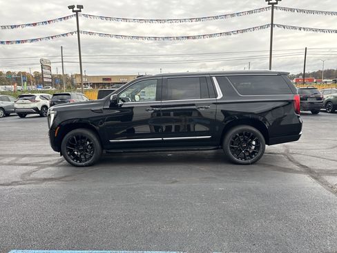 New 2026 GMC Yukon XL Elevation image 7