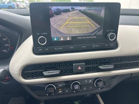 Used 2023 Honda HR-V LX image 12