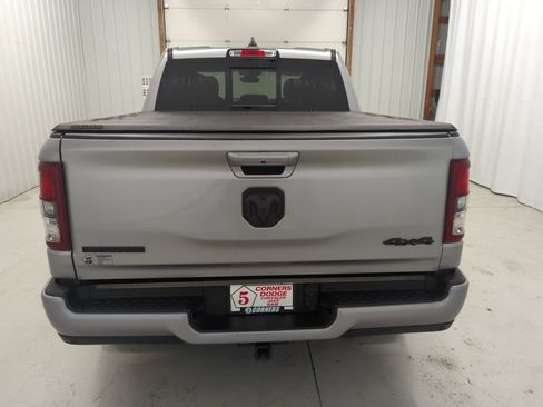 Used 2022 RAM 1500 Big Horn AWD/4WD image 3