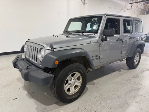 Used 2018 Jeep Wrangler Unlimited Sport w/ Max Tow Package image 2