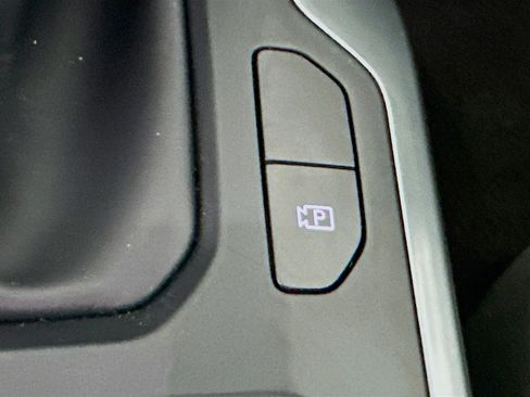 Used 2025 Kia K4 FWD image 26