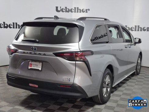 Certified 2024 Toyota Sienna XLE image 7