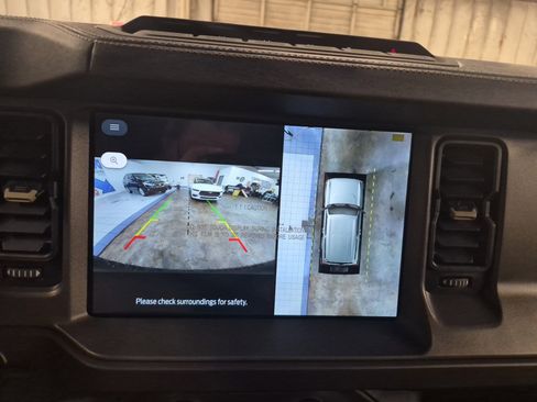 New 2025 Ford Bronco Badlands image 38