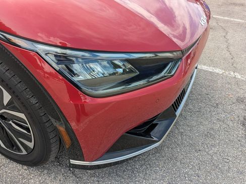 Used 2023 Kia EV6 Wind RWD image 9