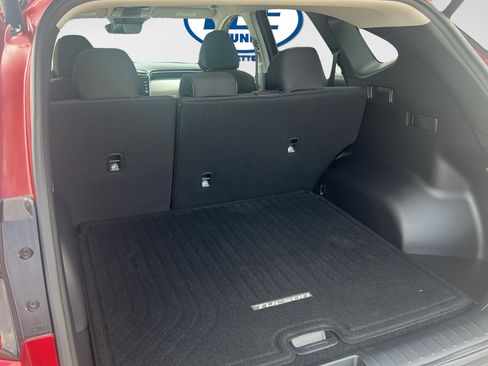 Certified 2024 Hyundai Tucson SEL FWD image 17