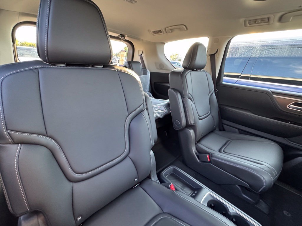 Certified 2026 INFINITI QX80 Pure w/ Cargo Package AWD/4WD image 25