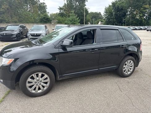 Used 2010 Ford Edge SEL FWD image 5