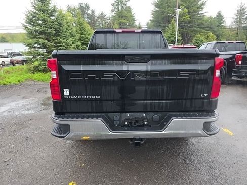 Used 2023 Chevrolet Silverado 1500 LT AWD/4WD image 8