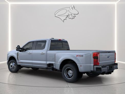 New 2026 Ford F350 Lariat w/ Lariat Ultimate Package AWD/4WD image 4