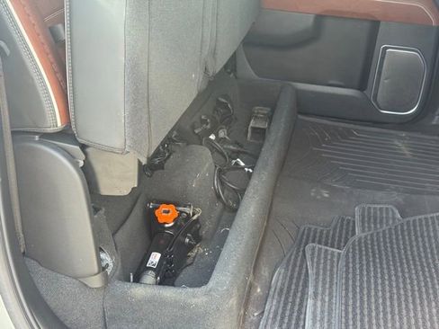 Used 2025 GMC Sierra 3500 Denali Ultimate AWD/4WD image 19