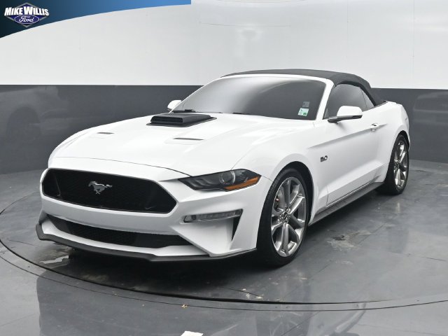 Used 2018 Ford Mustang GT Premium RWD image 3
