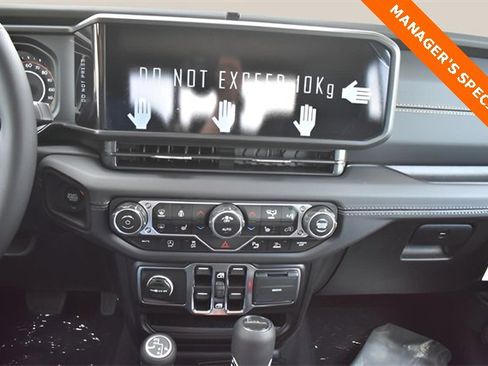 New 2025 Jeep Gladiator High Tide image 20