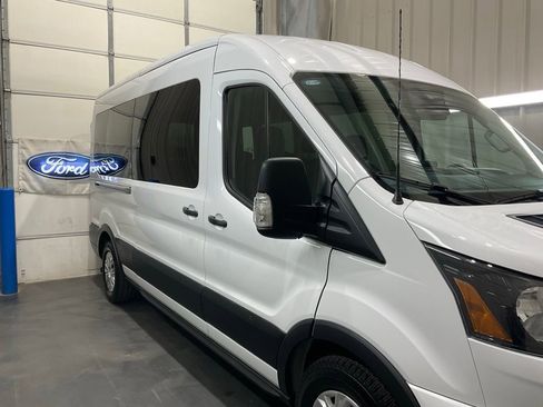 Used 2025 Ford Transit 350 XLT RWD image 4