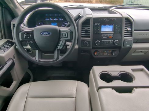Used 2020 Ford F350 XL w/ Power Equipment Group image 14