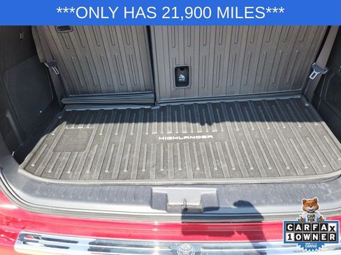 Used 2024 Toyota Highlander Platinum AWD/4WD image 35