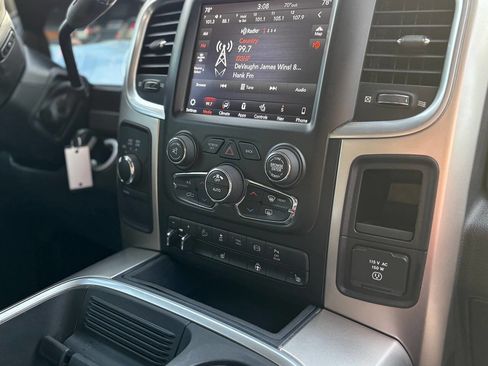 Used 2018 RAM 2500 Big Horn w/ Harvest Edition image 22