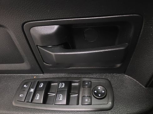 Used 2021 RAM 2500 Tradesman w/ Chrome Appearance Group AWD/4WD image 24