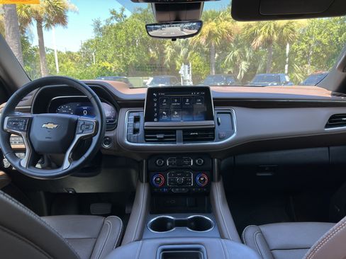 Used 2024 Chevrolet Tahoe High Country AWD/4WD image 28