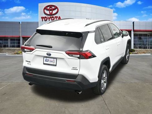 Used 2022 Toyota RAV4 XLE image 53