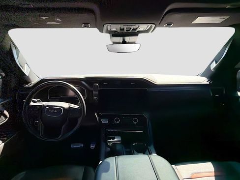 Used 2023 GMC Sierra 1500 AT4 w/ AT4 Premium Package AWD/4WD image 15