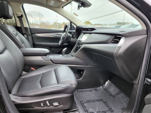 Used 2019 Cadillac XT5 Luxury image 9