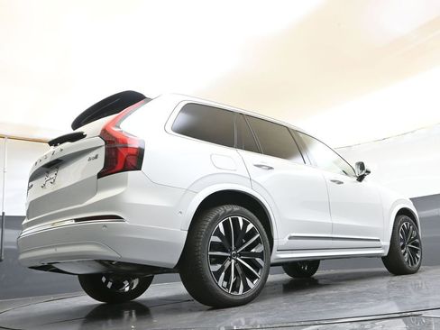 New 2026 Volvo XC90 B6 Plus w/ Protection Package Premier image 43