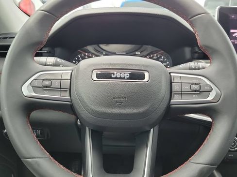 Used 2022 Jeep Compass Trailhawk AWD/4WD image 23