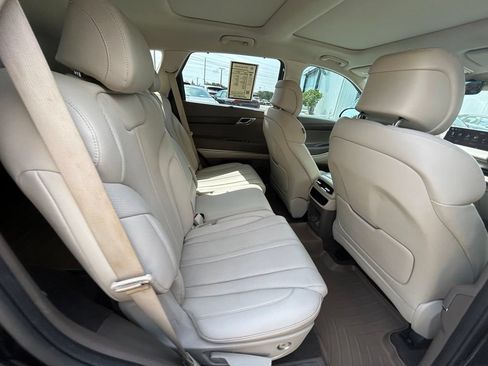 Used 2023 Genesis GV80 3.5T AWD/4WD image 34