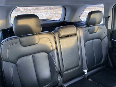 Certified 2023 Jeep Grand Cherokee Limited w/ Luxury Tech Group II image 16