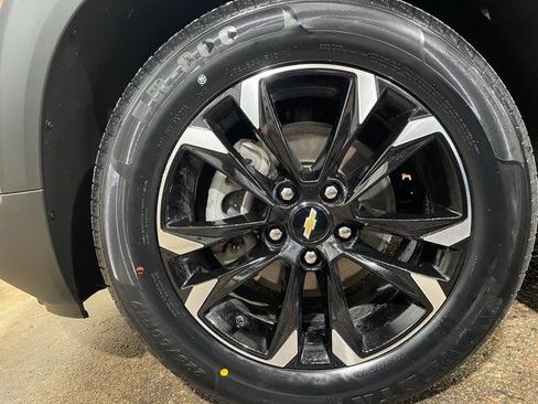 Used 2021 Chevrolet TrailBlazer LT w/ Convenience Package FWD image 7
