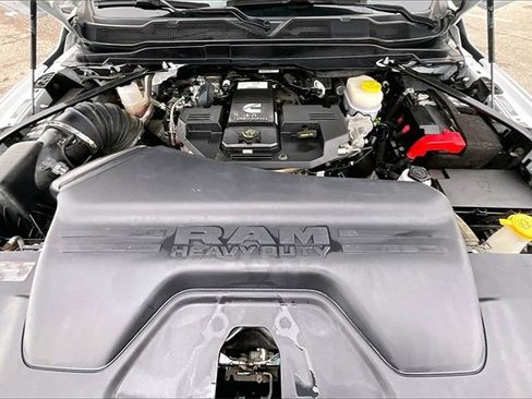 Certified 2024 RAM 3500 Big Horn image 9