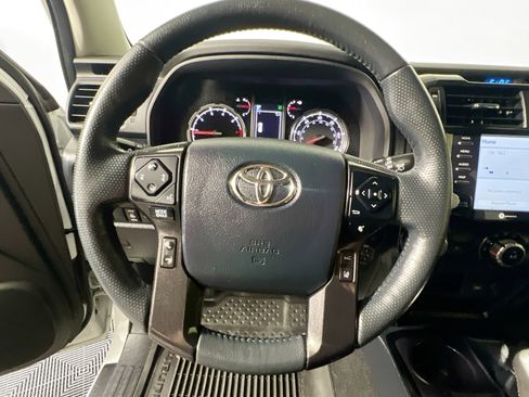 Used 2024 Toyota 4Runner TRD Off-Road Premium w/ Moonroof Package AWD/4WD image 17
