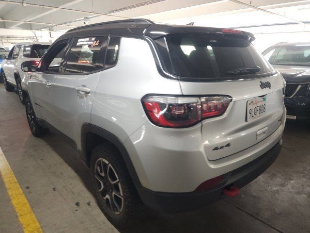 Used 2024 Jeep Compass Trailhawk AWD/4WD image 3