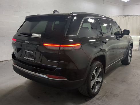 Used 2022 Jeep Grand Cherokee Limited 4xe image 3