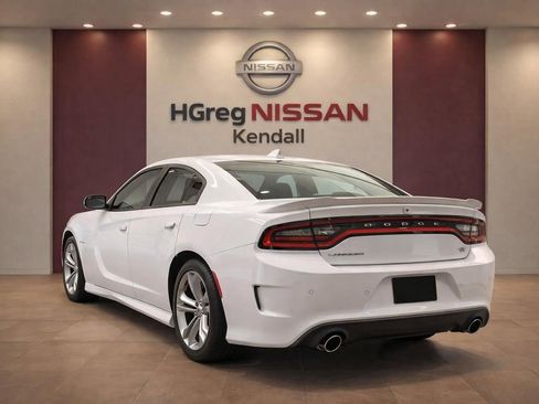 Used 2022 Dodge Charger R/T RWD image 2