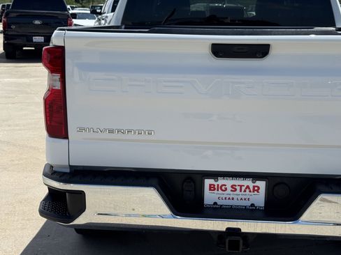 Used 2025 Chevrolet Silverado 1500 LT AWD/4WD image 11