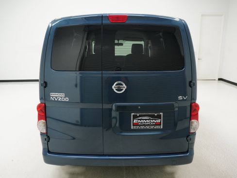 Used 2017 Nissan NV200 SV w/ Technology Package FWD image 5