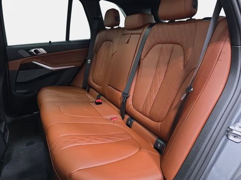 Certified 2024 BMW X5 xDrive40i w/ Executive Package image 11