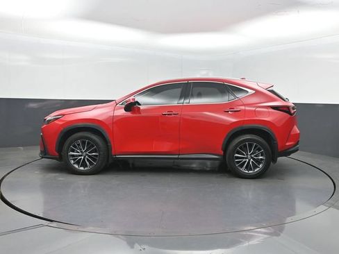Used 2024 Lexus NX 250 FWD w/ Towing Package (2000 Lbs) image 3