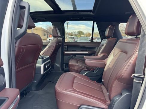 Used 2023 Ford Expedition Max Limited image 31