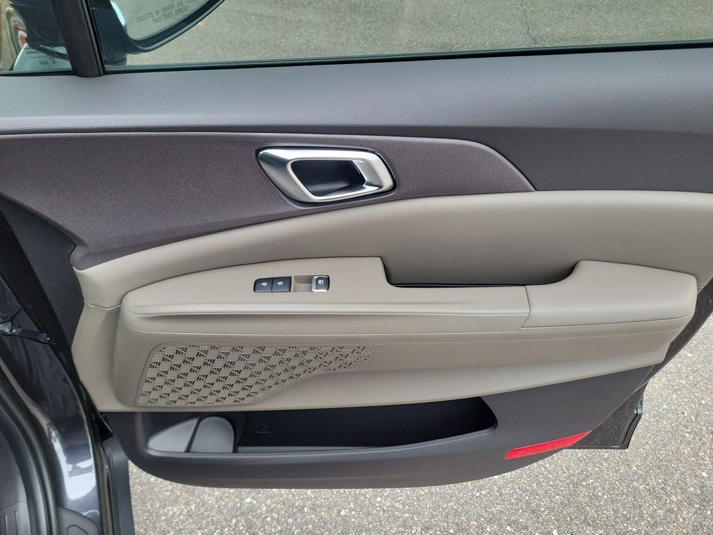New 2026 Kia Carnival SX FWD image 10