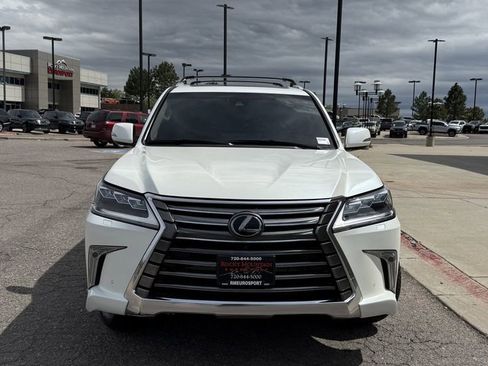 Used 2018 Lexus LX 570 4WD image 3