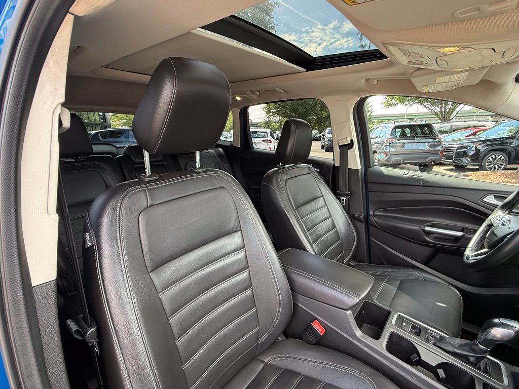 Used 2018 Ford Escape SEL w/ Ford Safe & Smart Package AWD/4WD image 29
